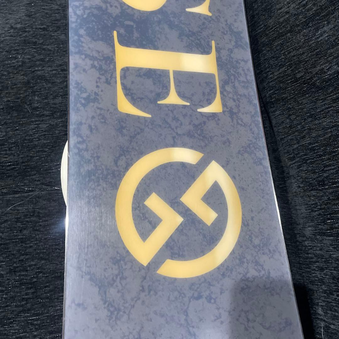 GT board BASE 25-26スノーボード 黒/金