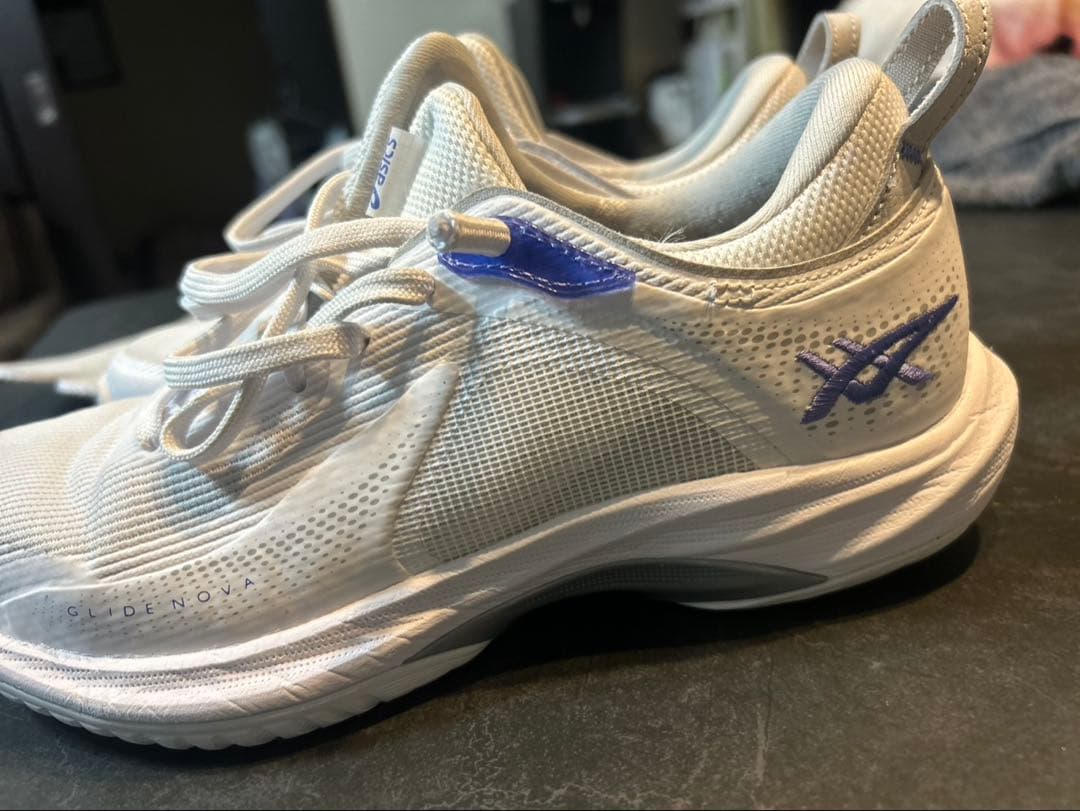 ASICS GLIDE NOVA FF 4 ホワイト/ブルー　半額