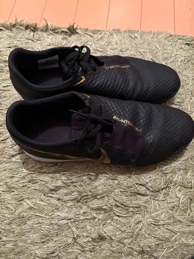 Nike Phantom ブラック/ゴールド サッカーシューズ