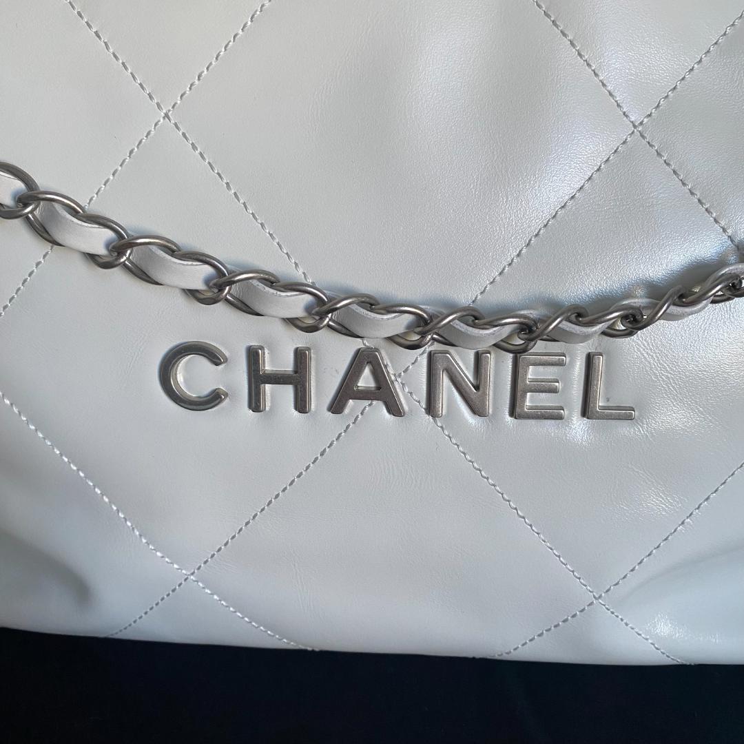 ♪可愛い♡CHANEL チェーンショルダーバッグ 22 バッグ ホワイト