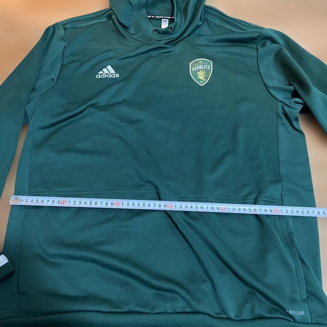 adidas トヨタヴェルブリッツ　ラグビー　パーカー　5xo 2xlくらい
