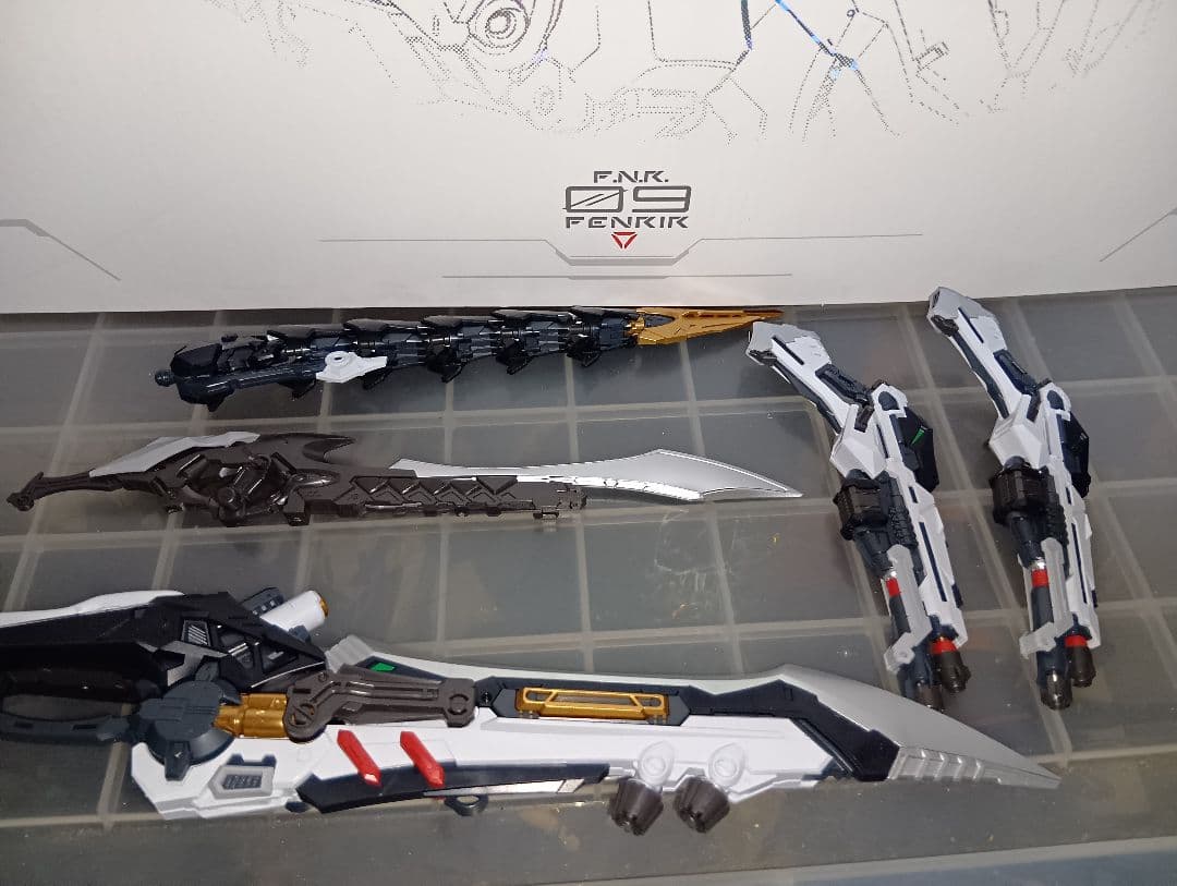 無限新星1/72フェンリルプラモデル完成品