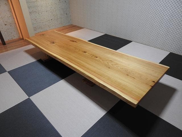 №7秋田杉一枚板☆座卓☆巾広貴重品！新入荷。