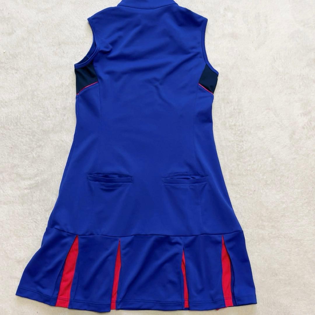 新品　近年モデル　デサントゴルフ 　ワンピース　プリーツ　ブルー