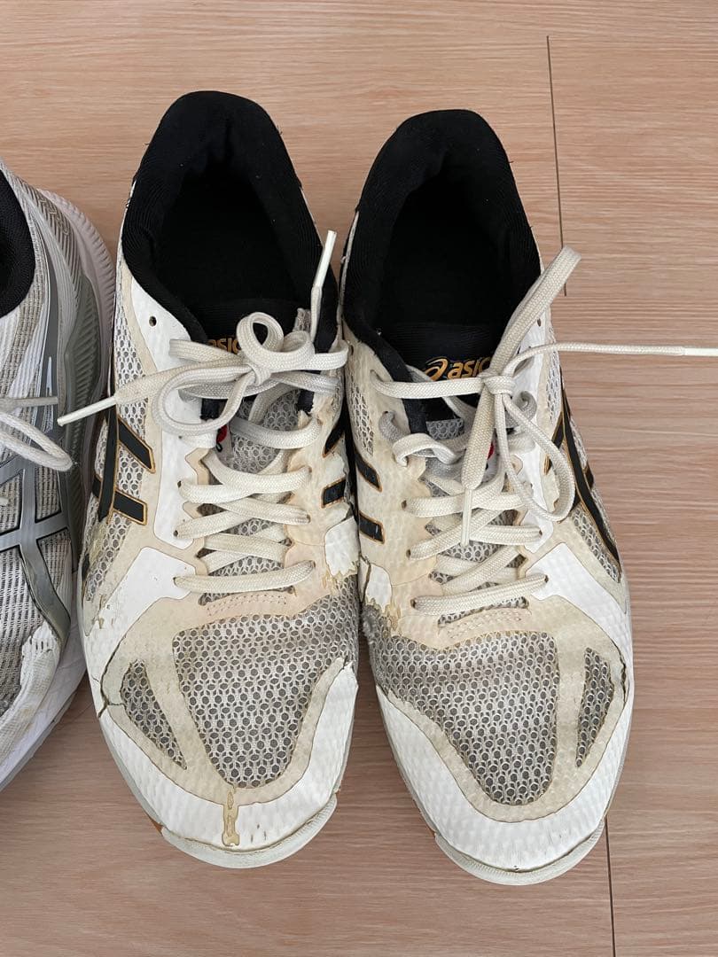 ASICS バレーボールシューズ ホワイト/シルバー　ホワイト/ブラック　2足