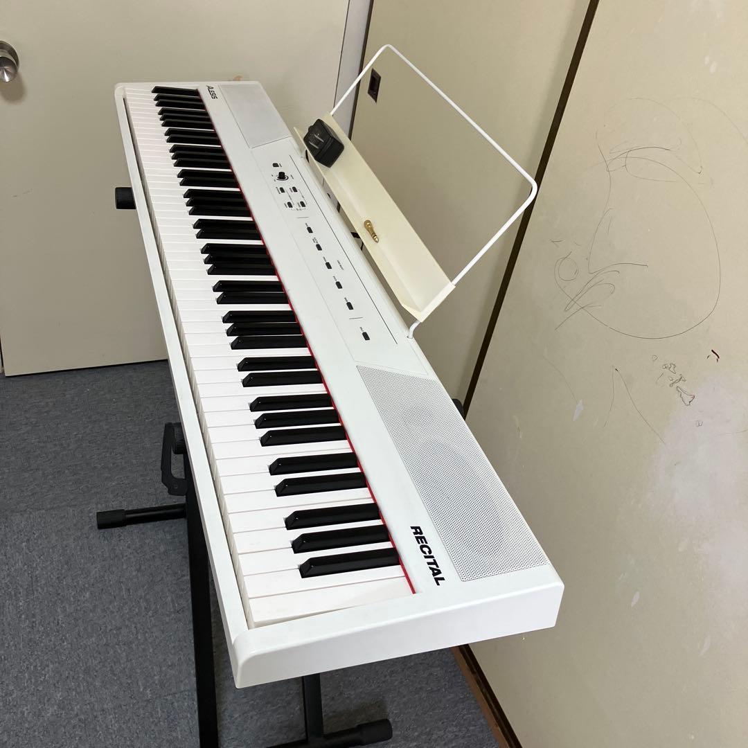 Alesis 88鍵キーボードM-AudioSP-2ペダルとスタンド同梱します