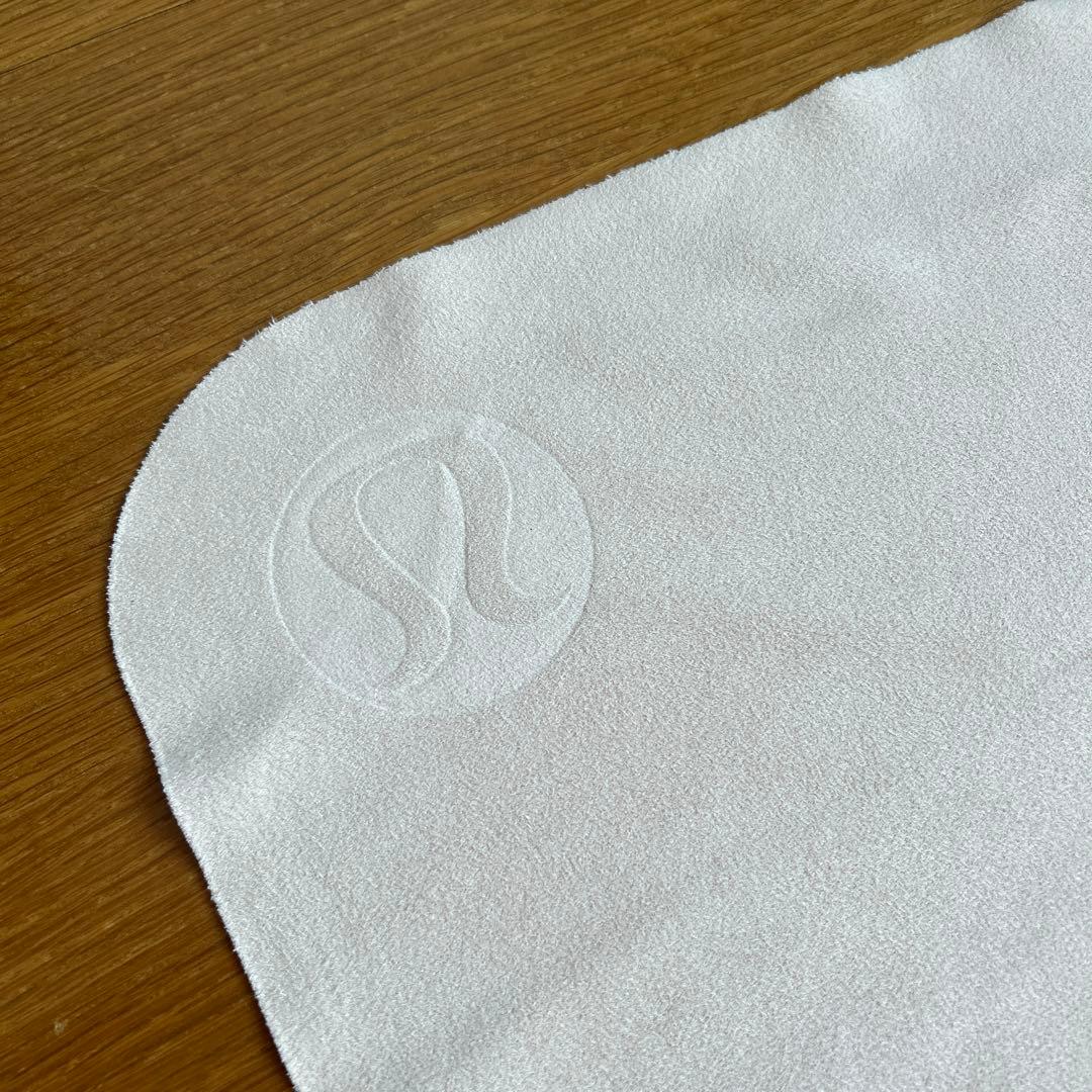 lululemon ヨガマットタオル　ピンク