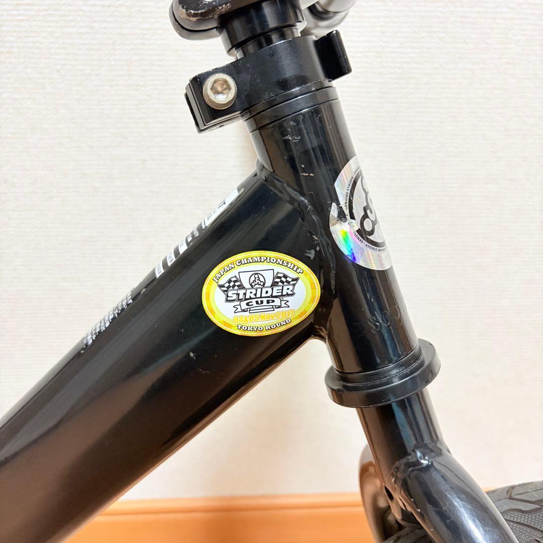 STRIDER カスタム　カーボン アルミホイール　ハンドル　サドル　社外