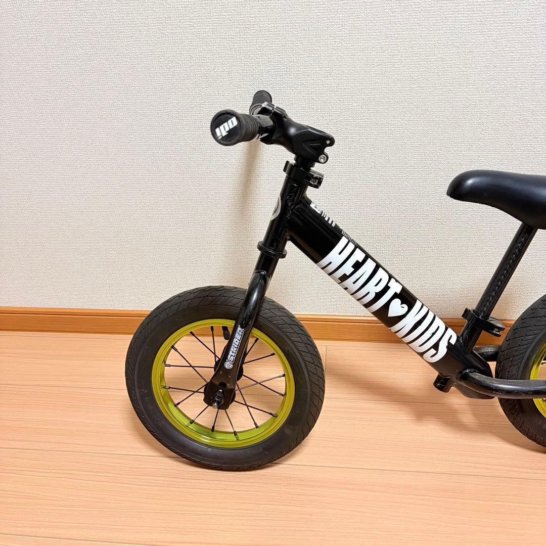 STRIDER カスタム　カーボン アルミホイール　ハンドル　サドル　社外