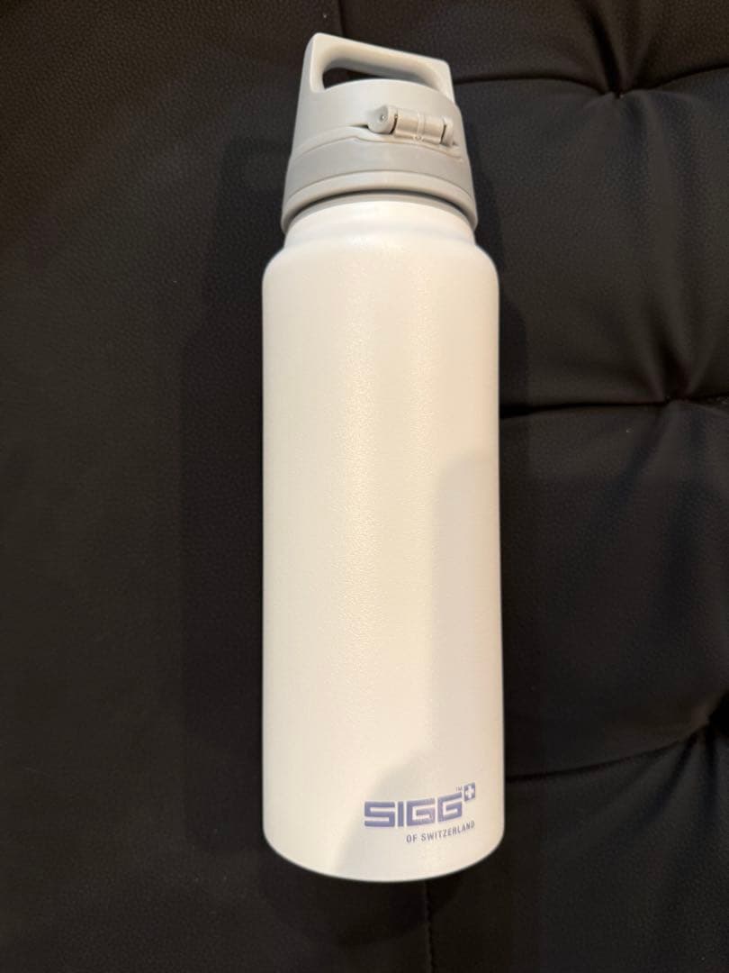 新品☆SUKALA☆軽量水筒☆ホワイト☆水素水