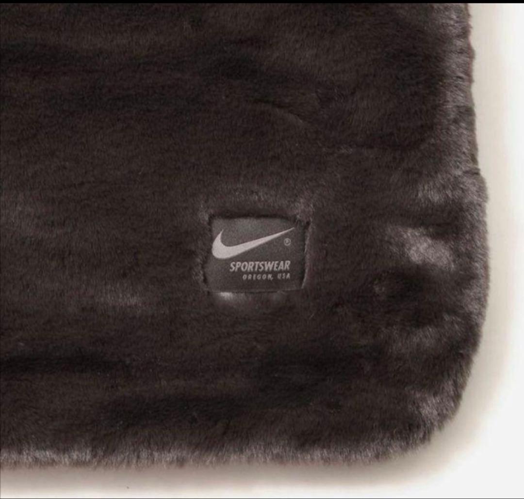 最終値下げNIKE NSW フェイクファー ブランケット スウォッシュ ブラウン