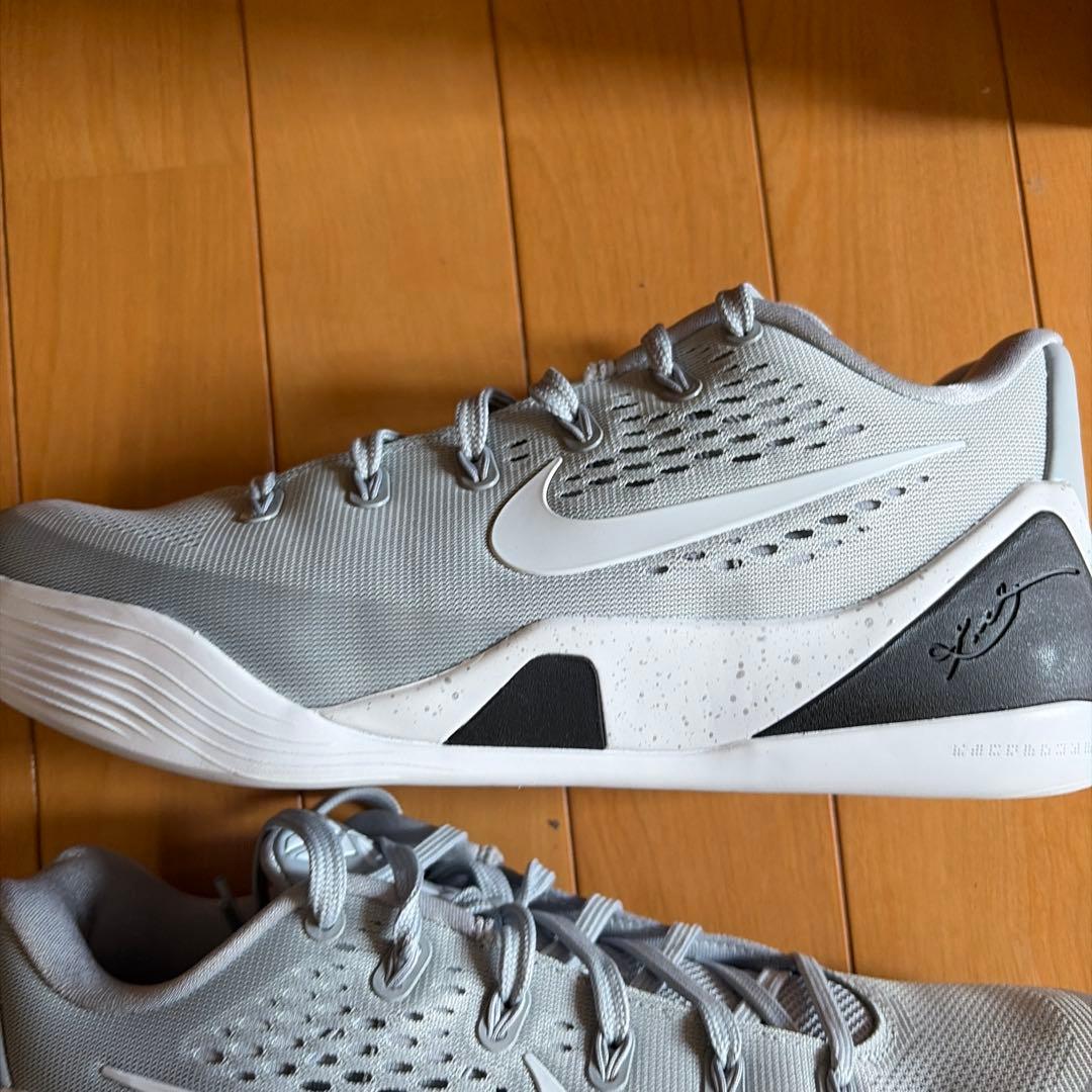 Nike Kobe 9 グレー シューズ