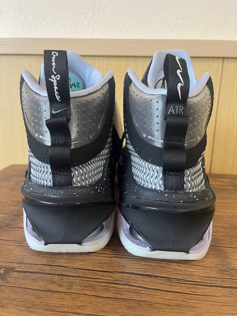 新品未使用　NIKE AIR ZOOM G.T.JUNP EP 27.5