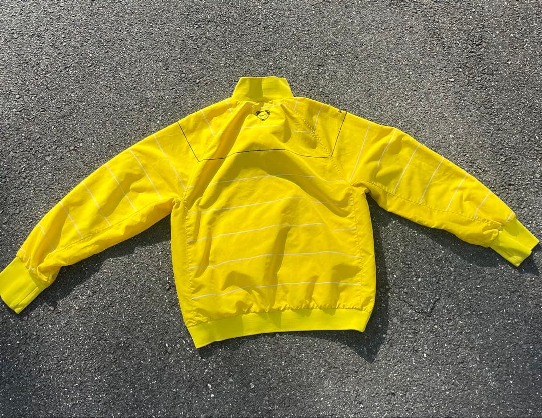 【希少】NIKE ボルシアドルトムント BVB ウインドブレーカー ジャケット