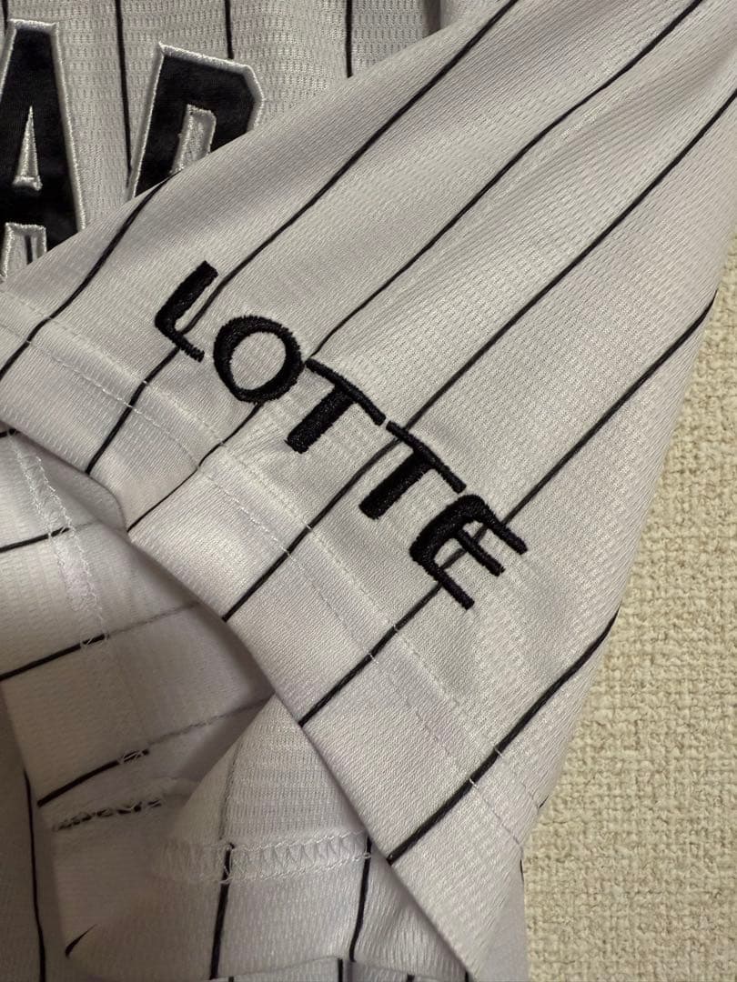 千葉ロッテマリーンズ 藤原恭大 ホームユニフォーム 背番号1