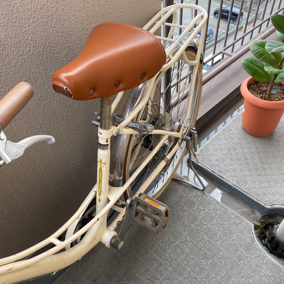 子供用自転車 クリーム色 前カゴ付き