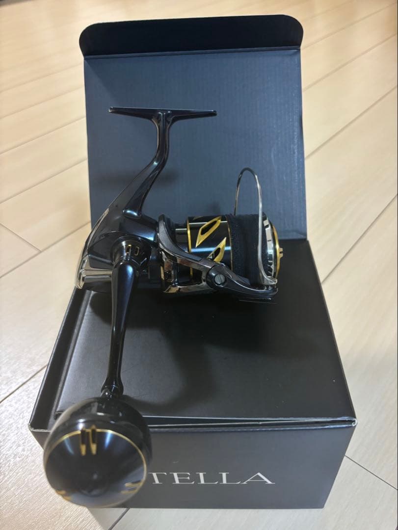 中古 シマノ 20 STELLA SW 4000HG スピニングリール