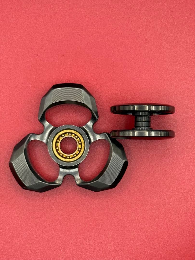 メーカー正規品FYEDC 電鍍ブラック刀紋モデル高級　ハンドスピナー　DYI