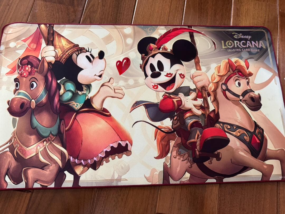 【プレイマット】[LORCANA] ミッキー＆ミニー FOIL PLAYMAT