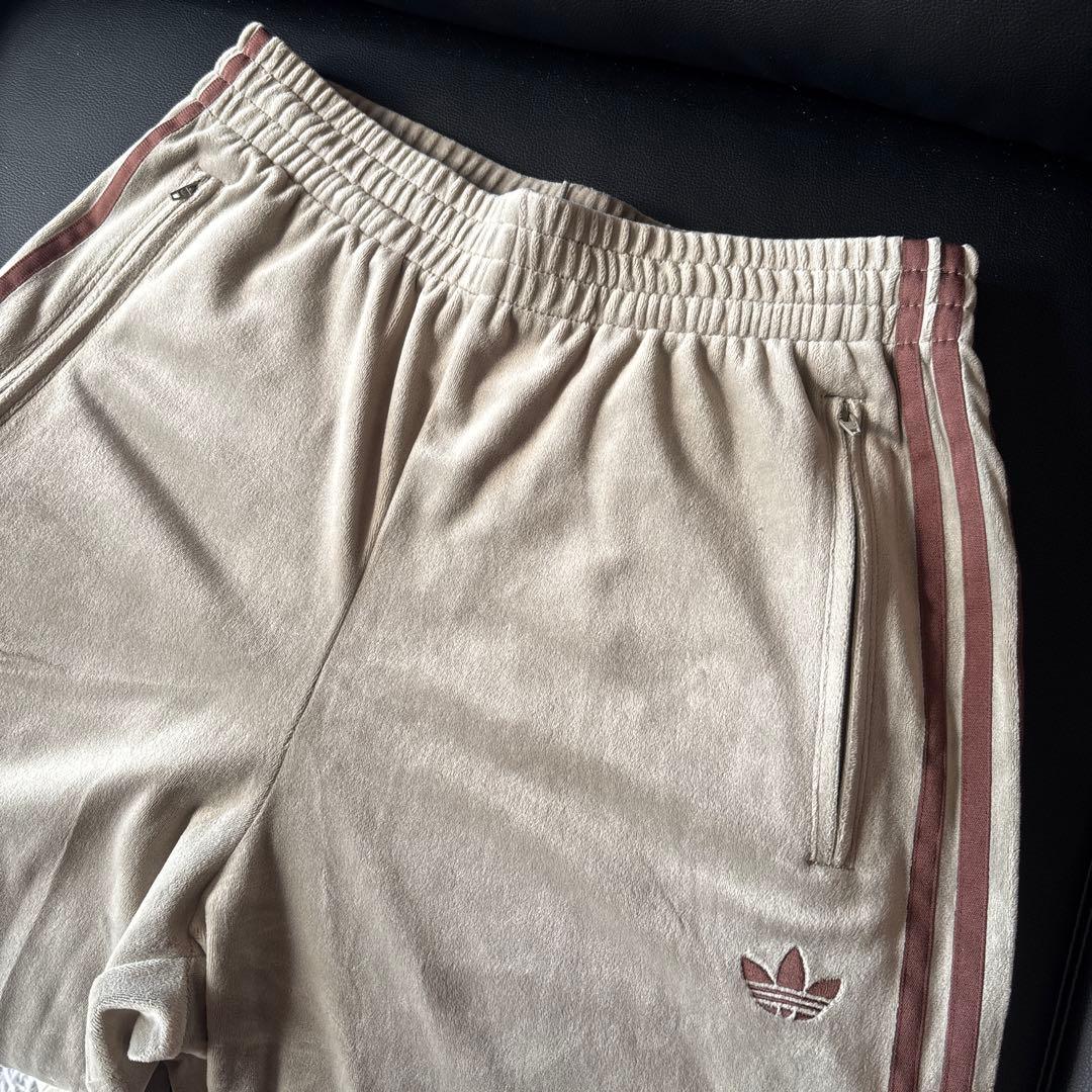 adidas originals ベロア　トラックパンツ　Mサイズ