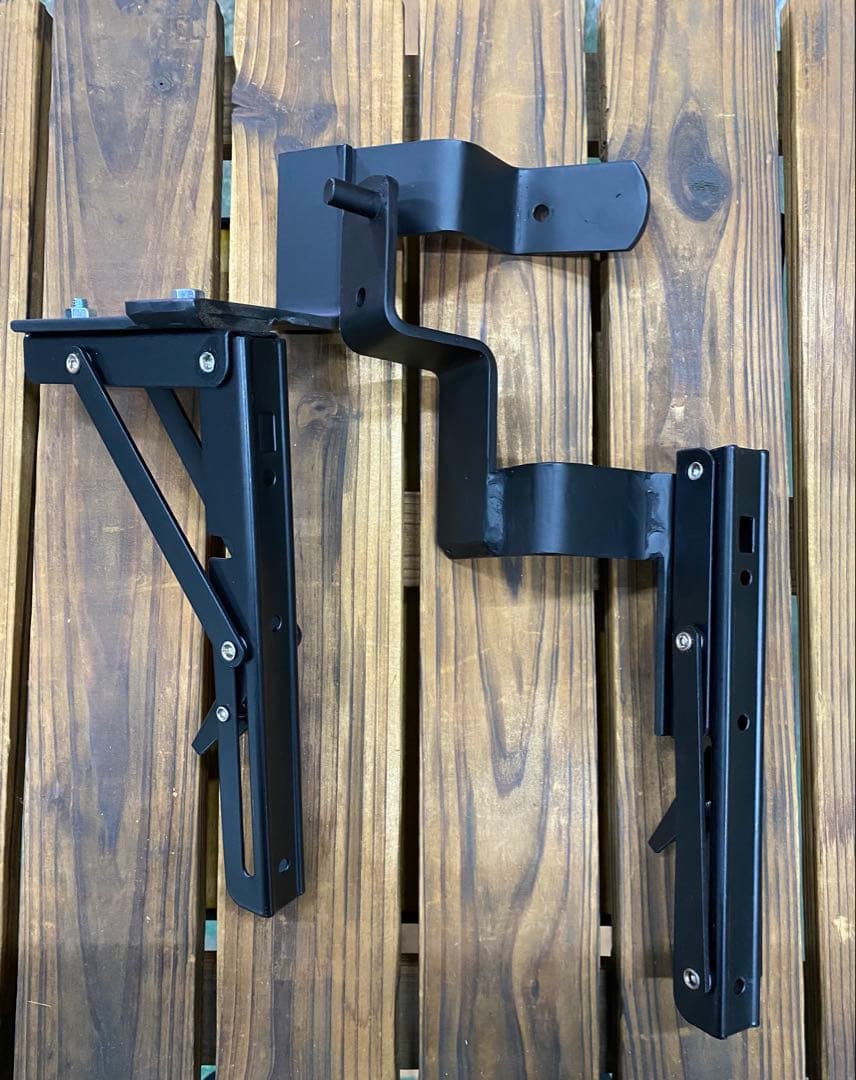 ハイエース 折りたたみテーブル リアテーブル ロータイプ　カスタムパーツ②