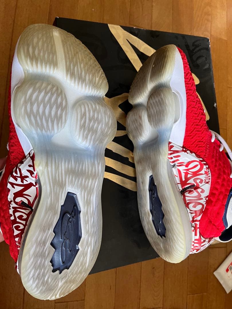 シューズ(男性用) Nike Lebron 17 \"Graffiti Remix Red\"