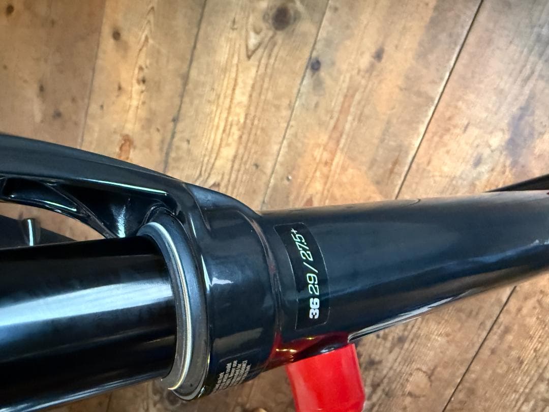 新品FOX 36 Performance Elite 29 160 GRIP2