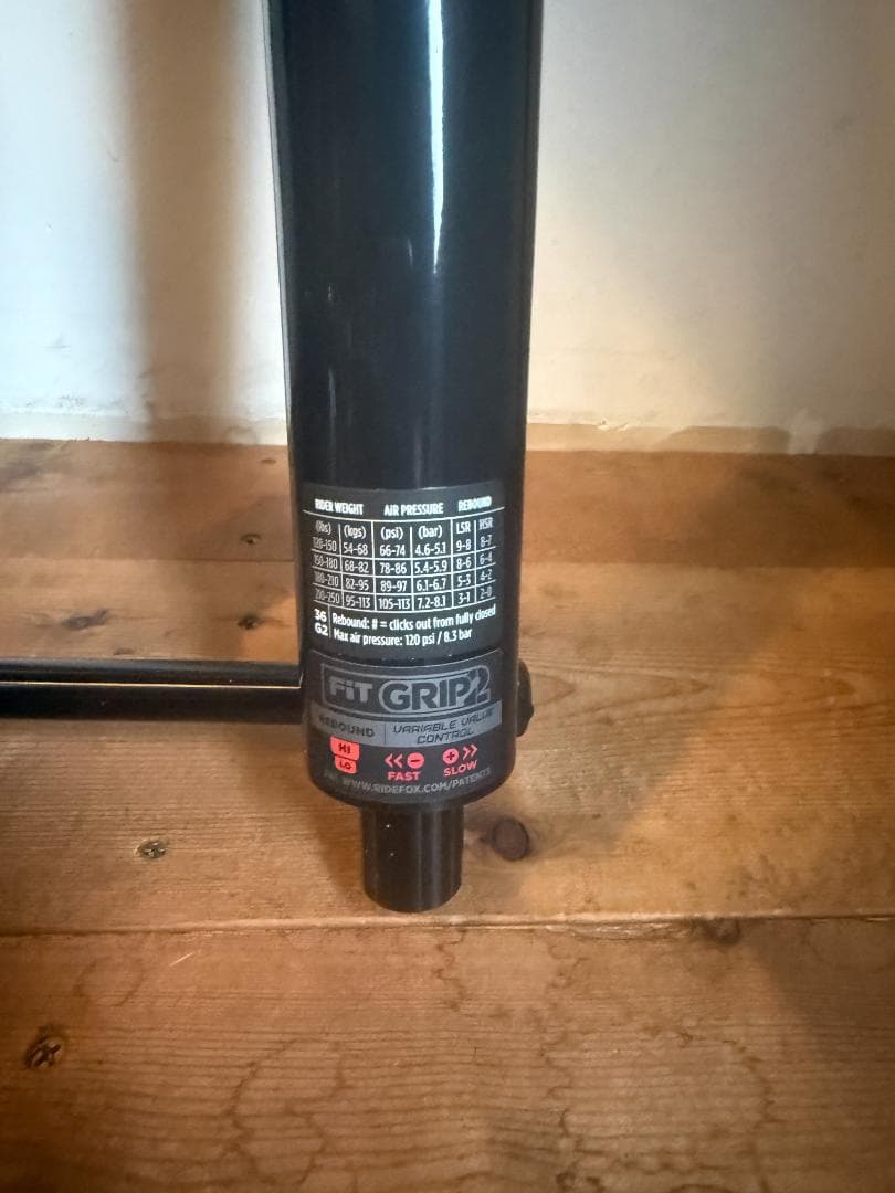 新品FOX 36 Performance Elite 29 160 GRIP2