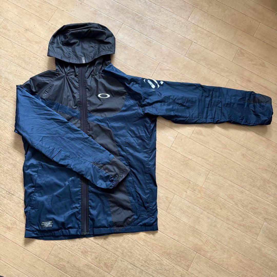 人気商品！！Oakley ナイロンジャケット・パンツセット