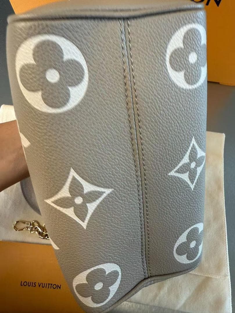 Louis Vuitton グレー モノグラム ハンドバッグ~~~