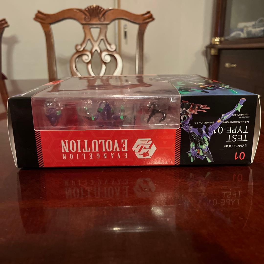 リボルテック エヴァンゲリオン初号機 可動式フィギュア(新品・未開封)