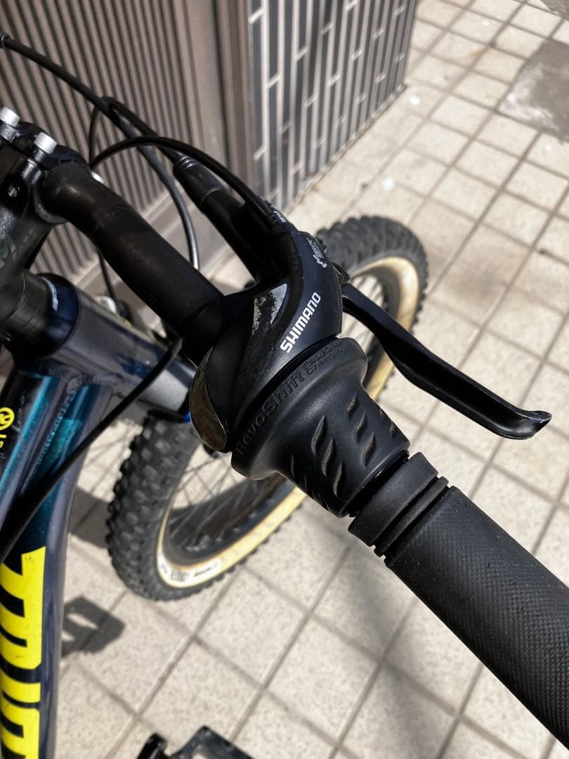 引き取り限定　Kona Honzo 20インチ
