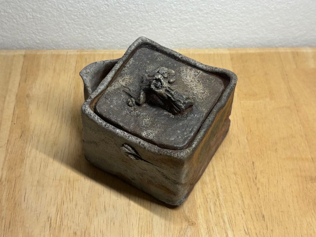 125. 備前焼 宝瓶 登り窯 梅 4角 手びねり 急須