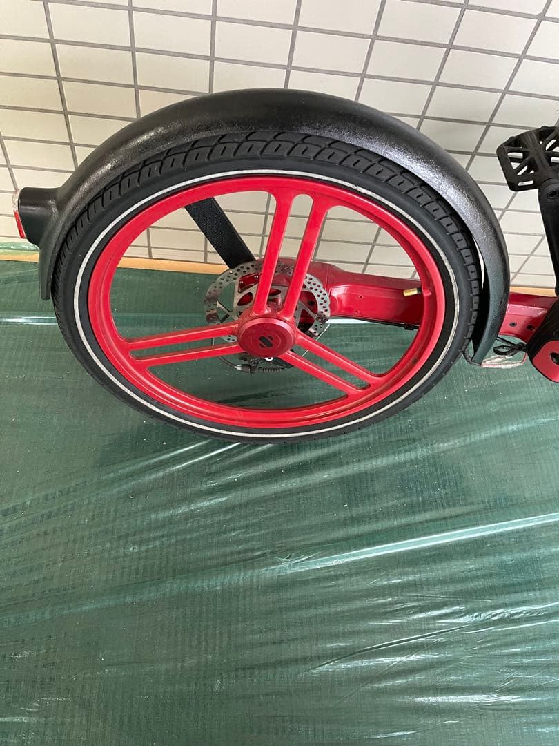【HONBIKE】チェーンレス折り畳み電動アシスト自転車 ブラック/レッド