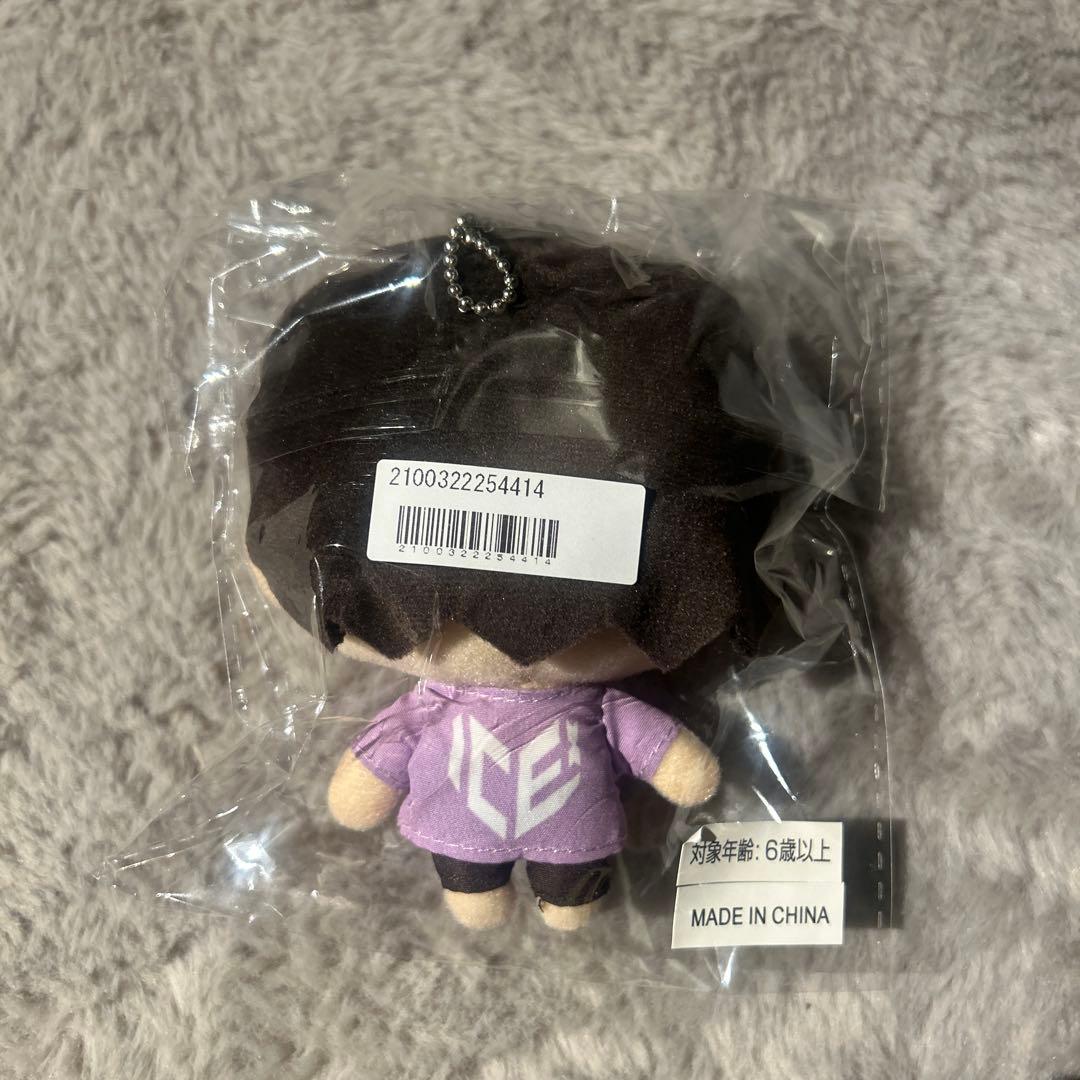 アイドルキャラクター ぬいぐるみ 紫色