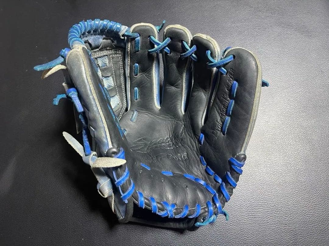 ハイゴールド　グローブ　内野用