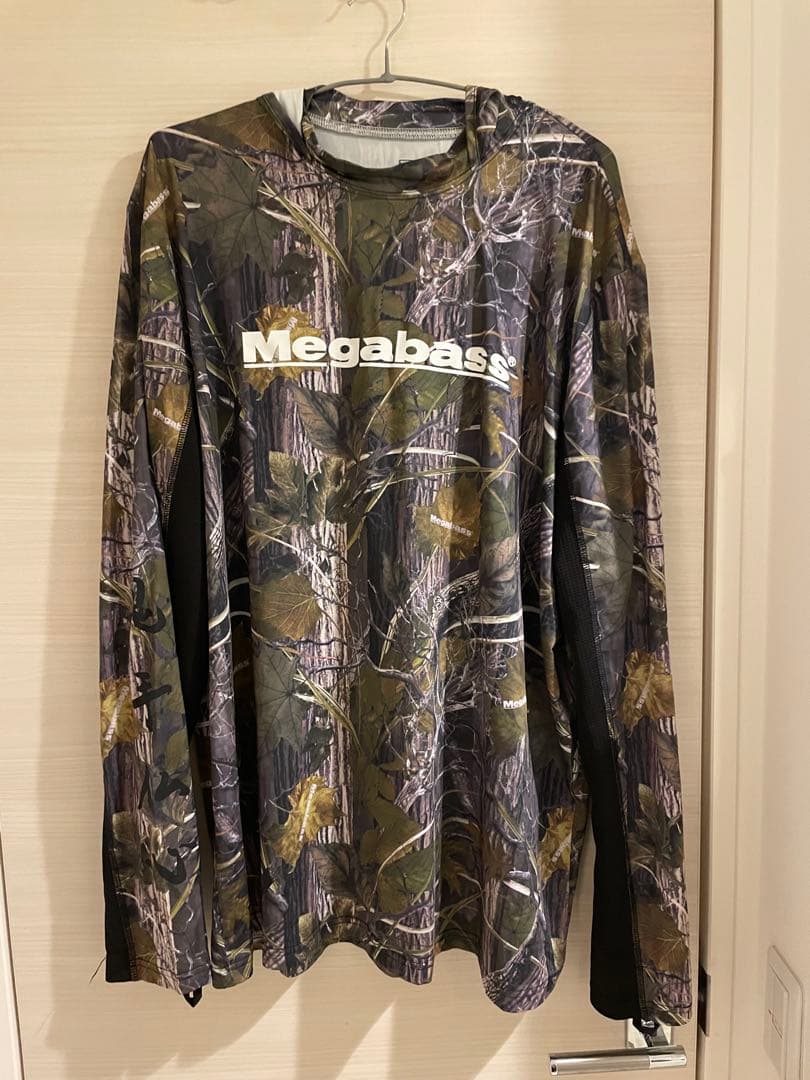 Megabass カモフラージュ パーカー 3XL