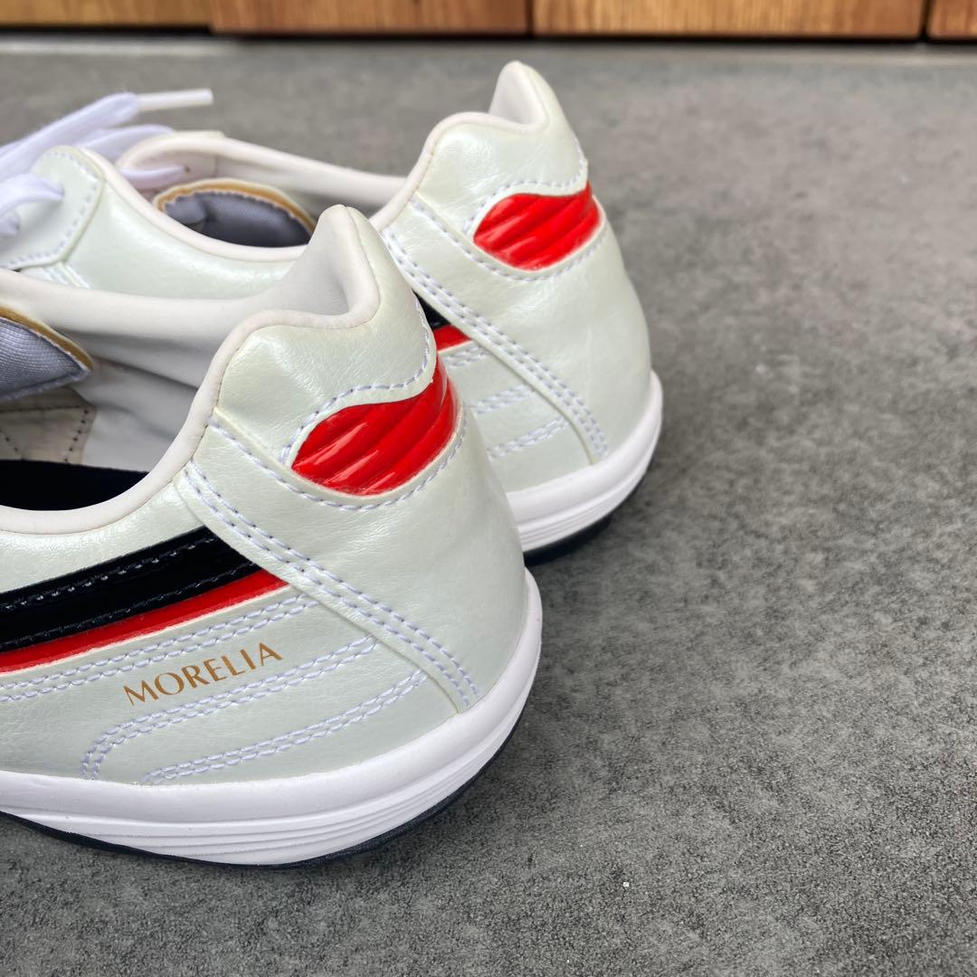 MIZUNO モレリア　トレーニングシューズ　極美品　24.5 Jr.