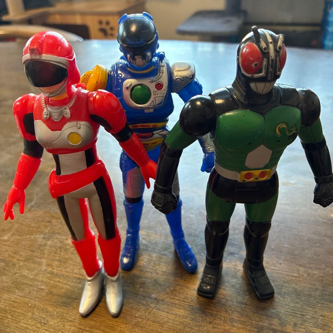 パワーレンジャー・仮面ライダー フィギュアセット 恐竜