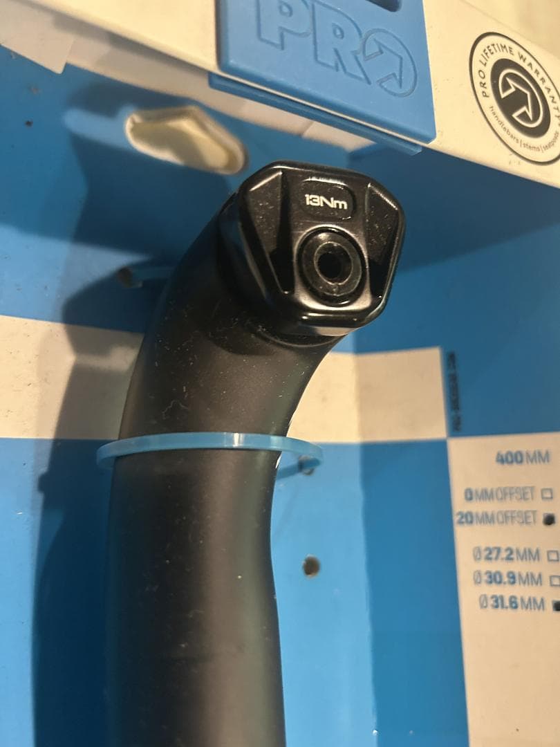 PRO VIBE カーボンサイドクランプシートポスト　Φ31.6 値下げ