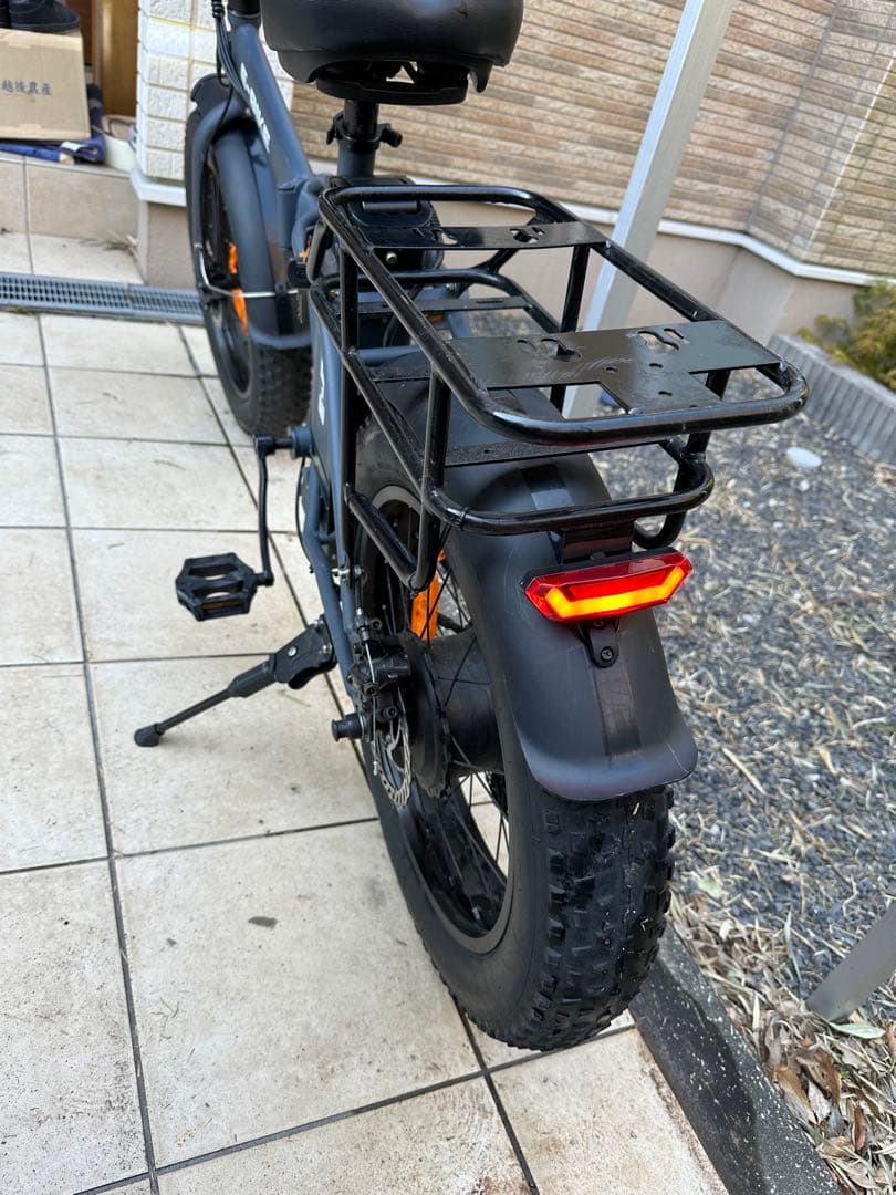 ん*様 ファットバイク　20インチ　折り畳み電動自転車 FATBIKE 7段変速