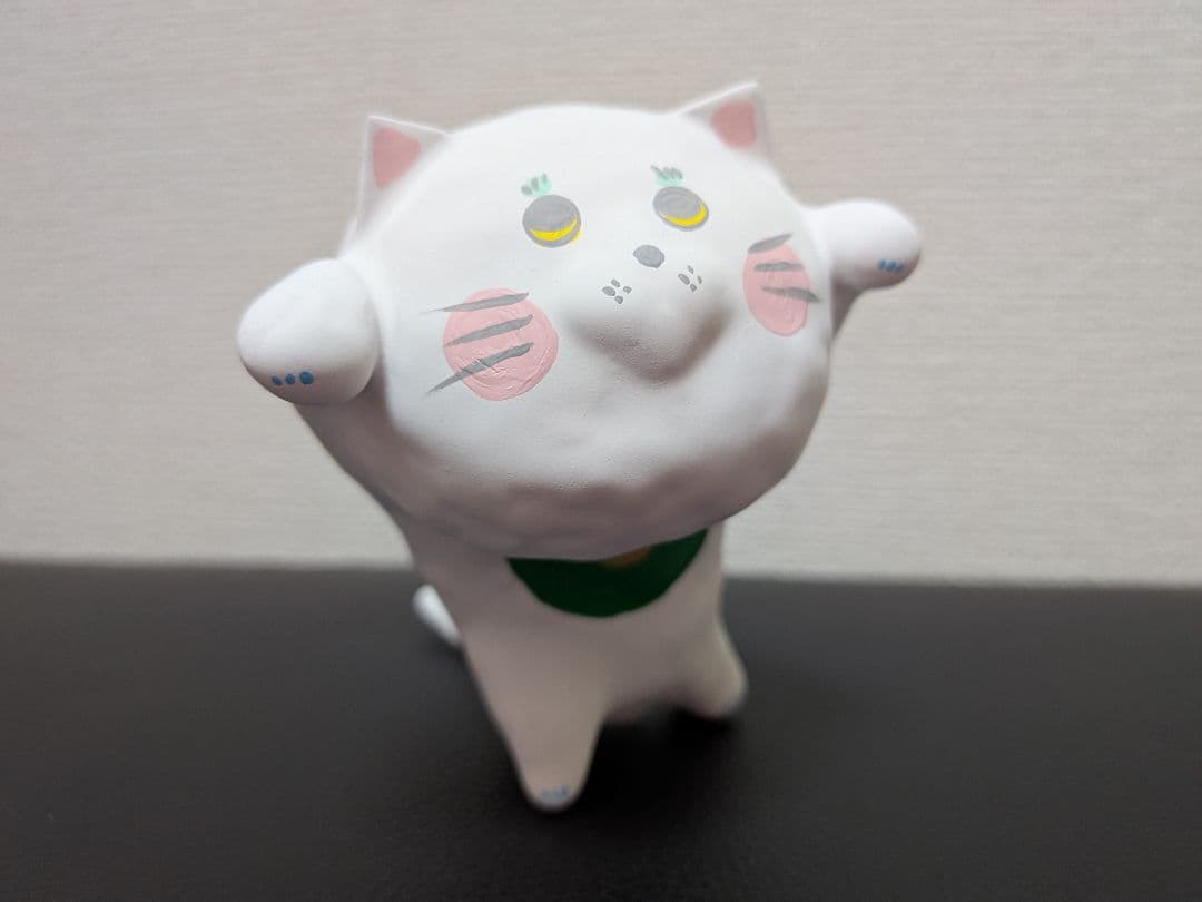 置物（猫）週末限定お値下げ