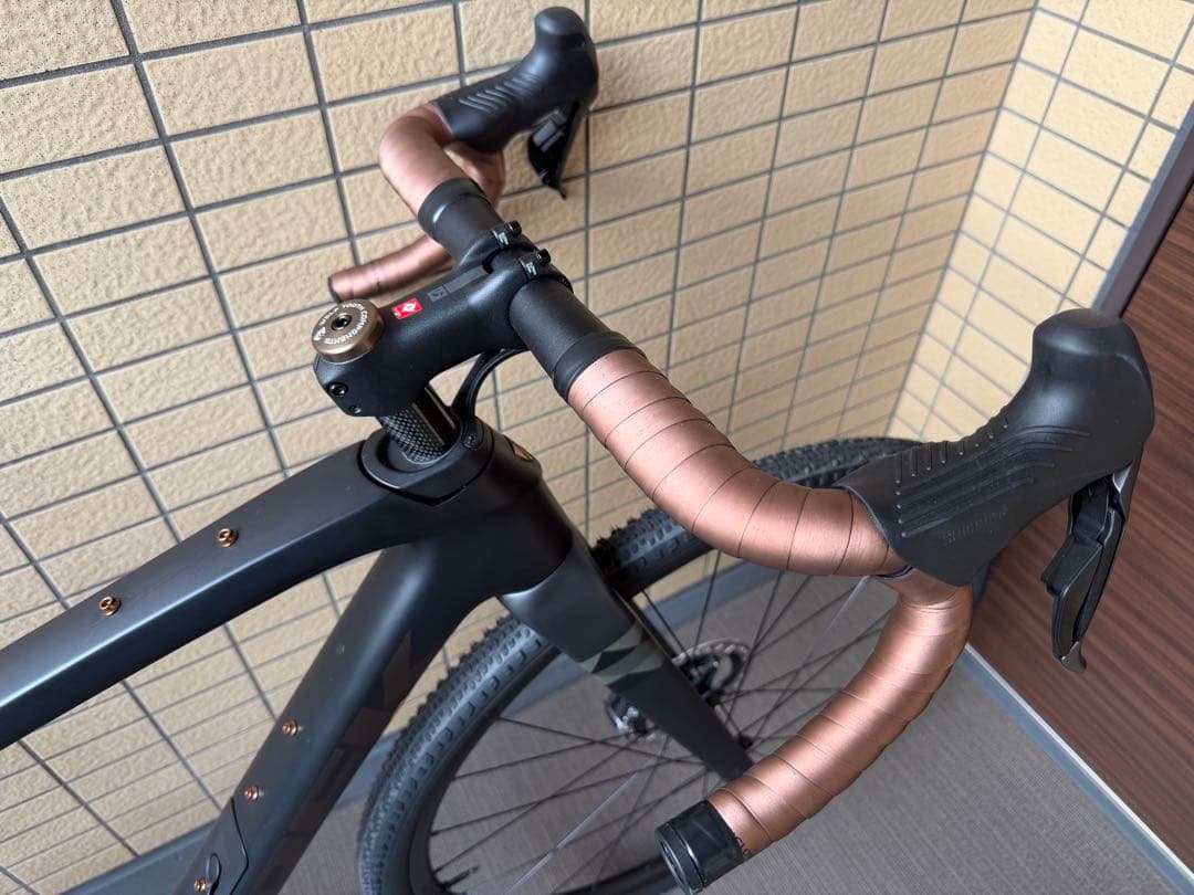Trek Checkpoint SLR GRX Di2グラベルロード