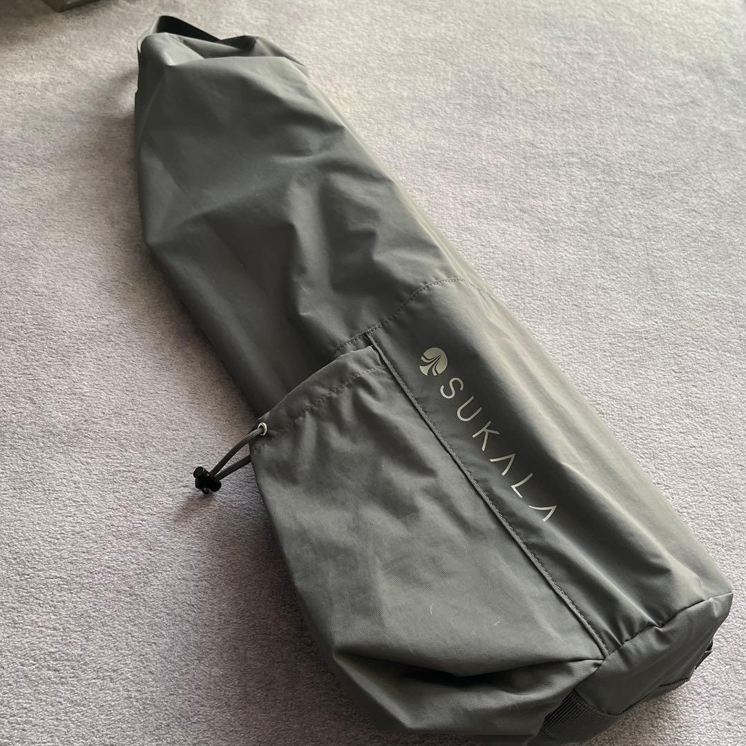 新品未開封リバーシブルヨガマットLAVA SUKALA