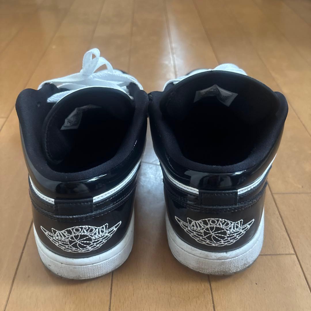 Nike Air Jordan 1 白/黒 ローカット
