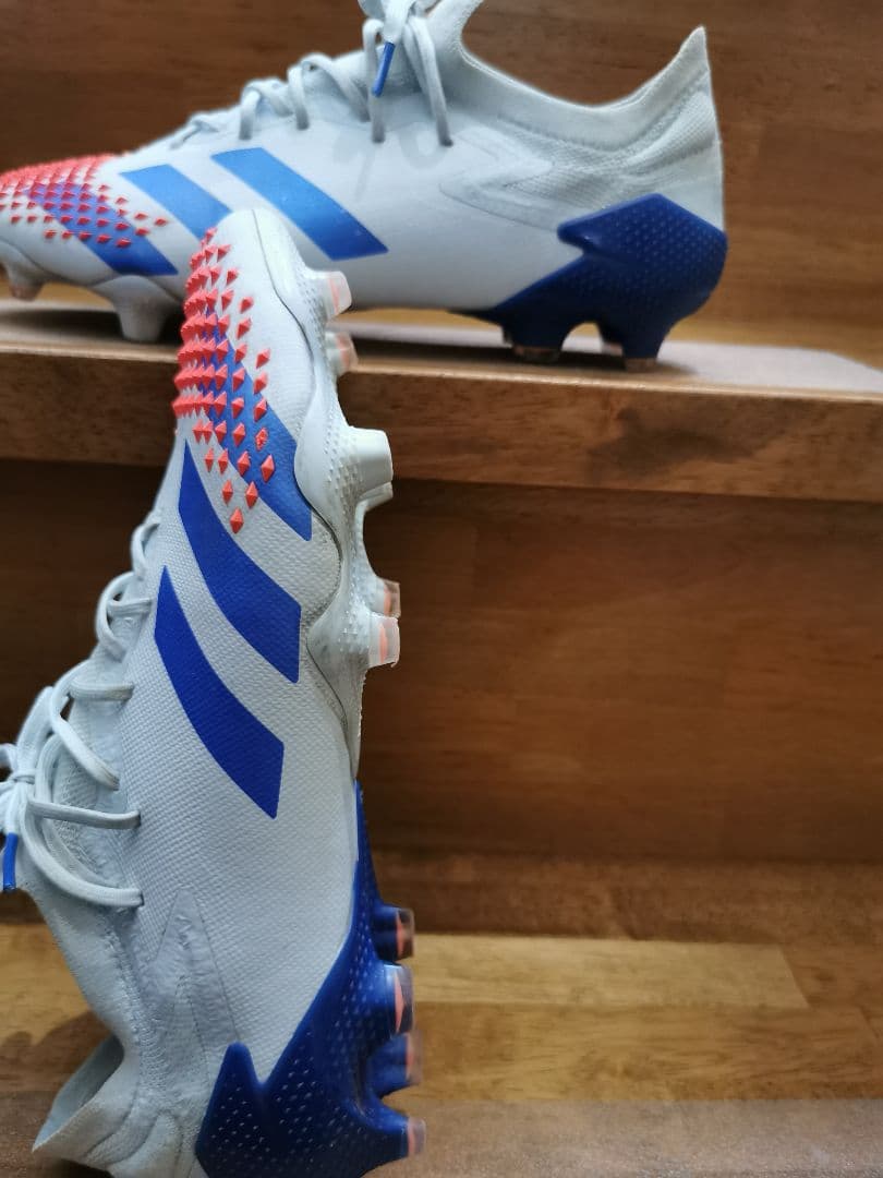 adidas スパイク