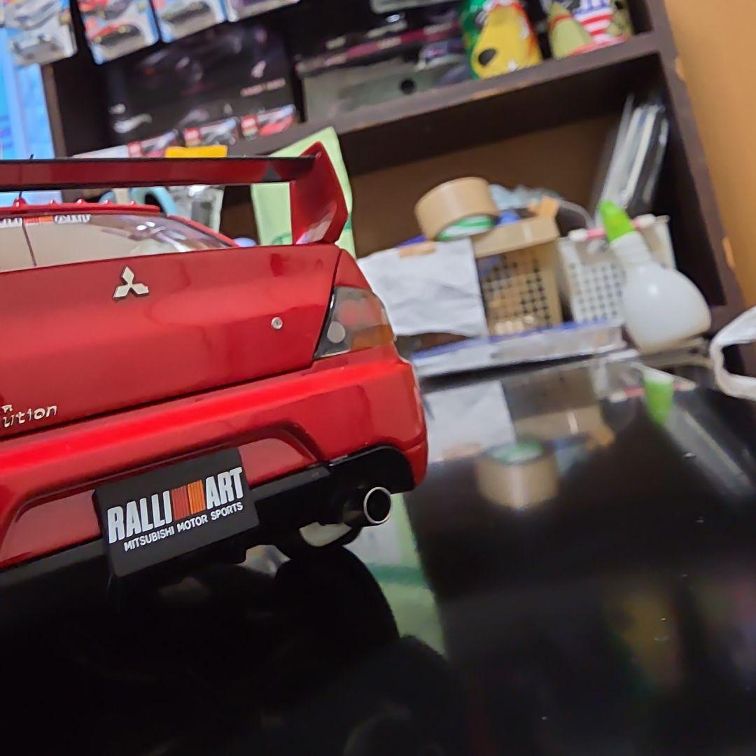 1/18スーパーA京商ランサーエボ9ラリーアートリアスポイラー修理車