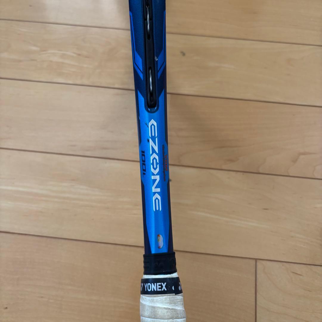 値下げ中‼️YONEX テニスラケット イーゾーン98 グリップ2 100L