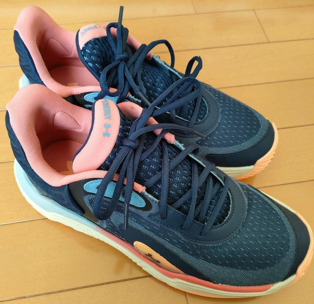 【美品】UNDER ARMOUR アンダーアーマー スポーン7 28cm