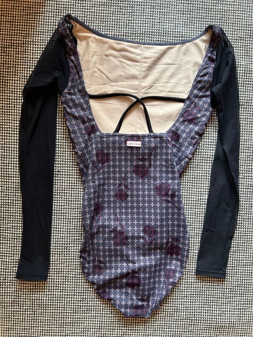 stina サイズS：typeO little tulip black